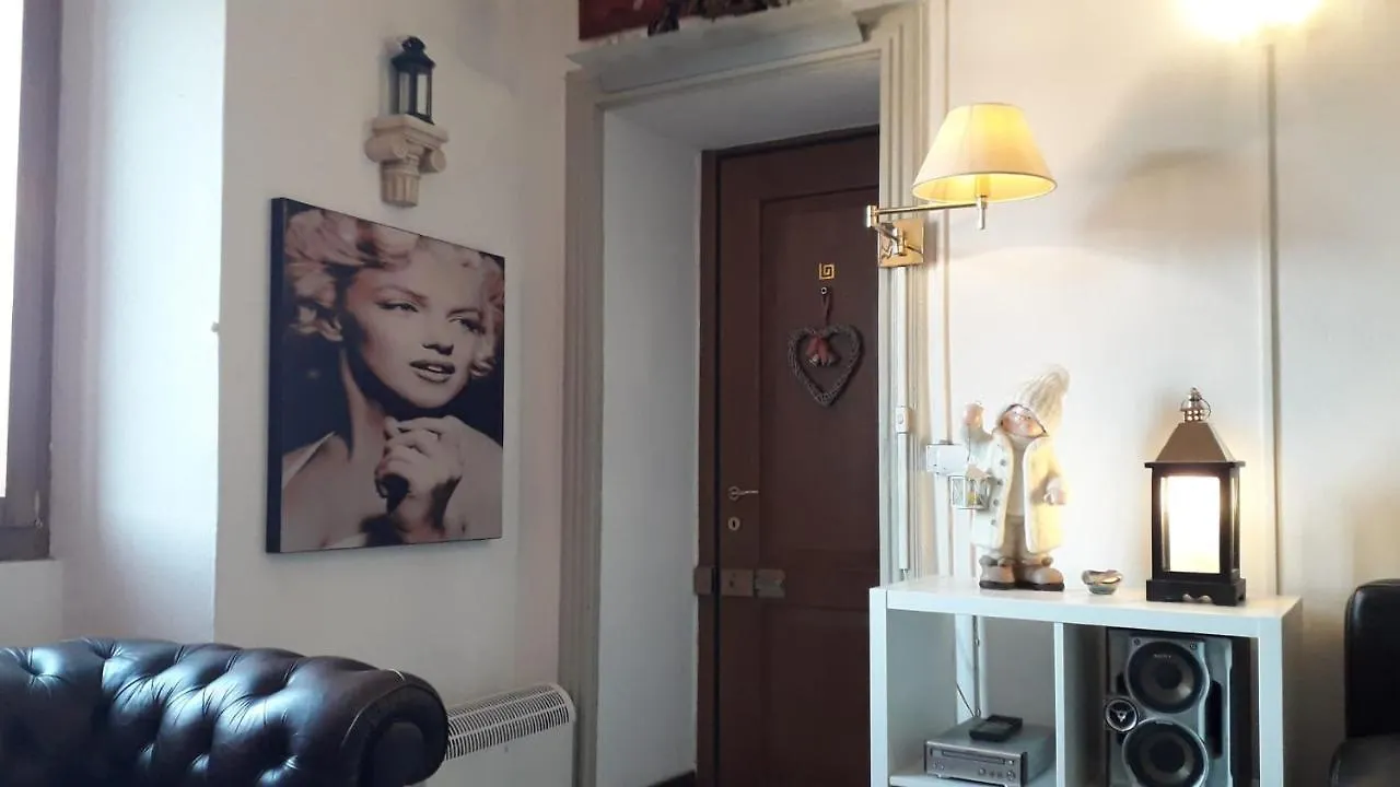 Apartment With Como Lake View - Italy Casasco Intelvi İtalya