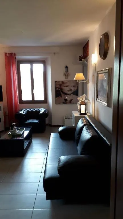 Apartment With Como Lake View - Italy Casasco Intelvi İtalya